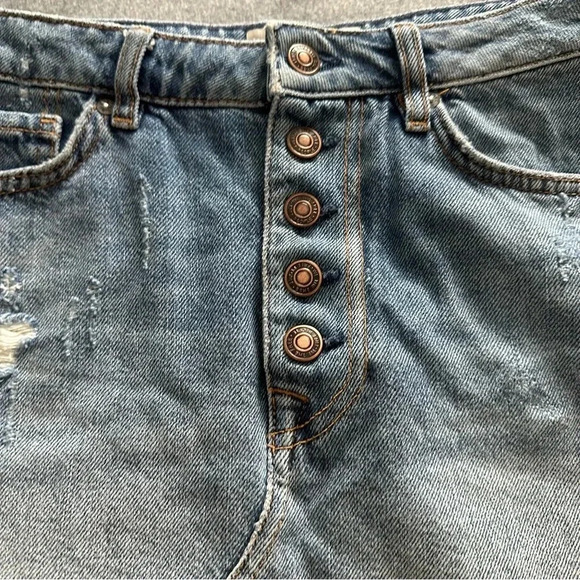 We the Free distressed raw hem denim mini skirt size 28 - Picture 2 of 8
